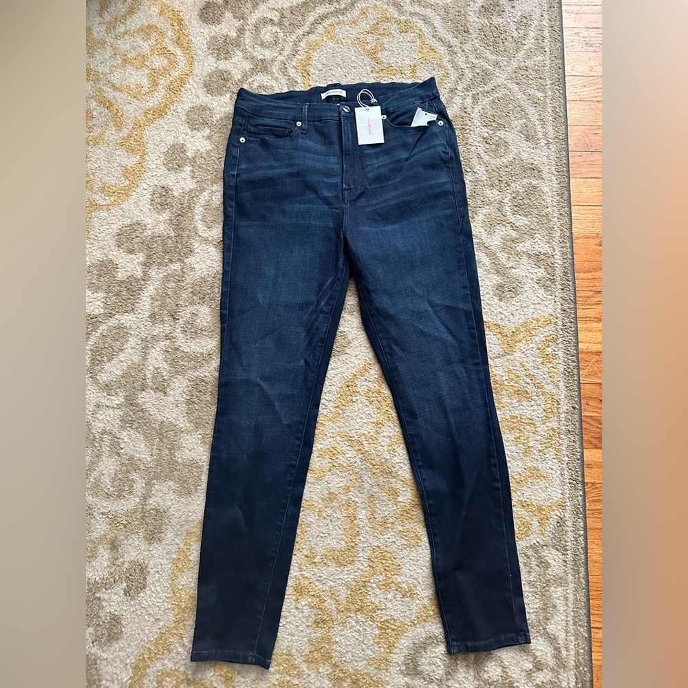 NWT Good American Good Legs jeans
